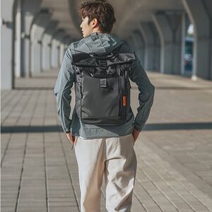 Huskycatshop student commuter backpack